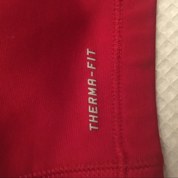 Nike Men’s Therma-Fit Pull Over - Picture 3 of 3